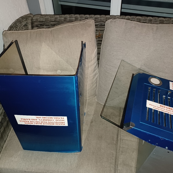 Cosmo Range Hood - Picture 2 of 11